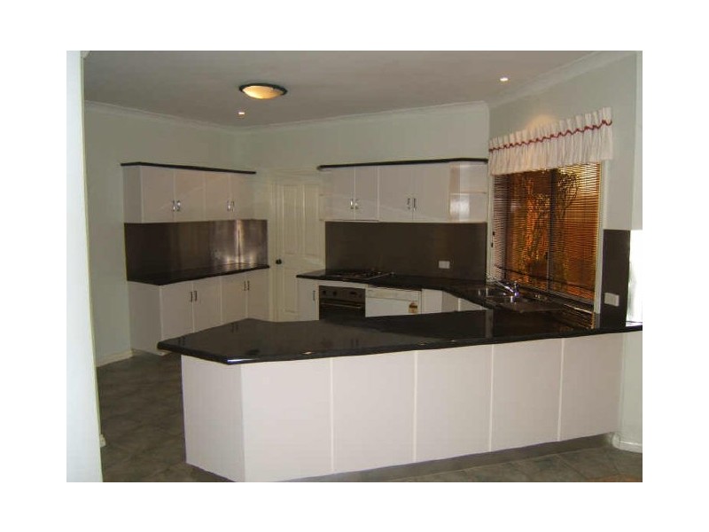 26 Saltram Parade, Oakden SA 5086