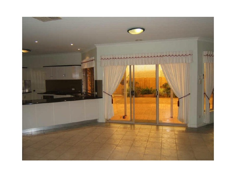 26 Saltram Parade, Oakden SA 5086