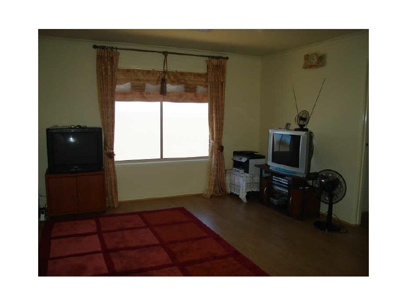 36 Kopoola Crescent, Gilles Plains SA 5086