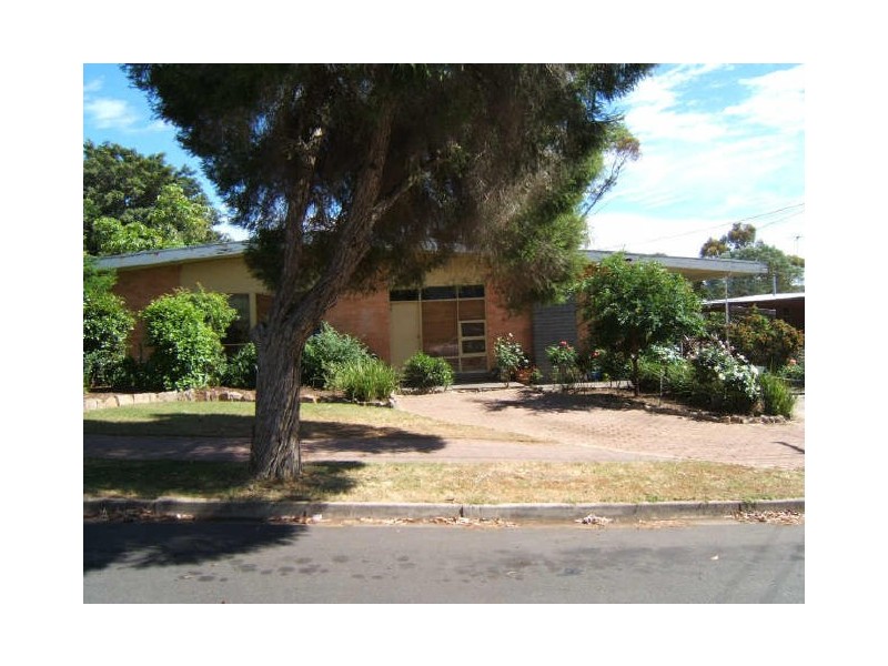 18 Meadowvale Road, Athelstone SA 5076