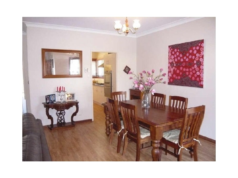 6 Lyle Street, Para Vista SA 5093