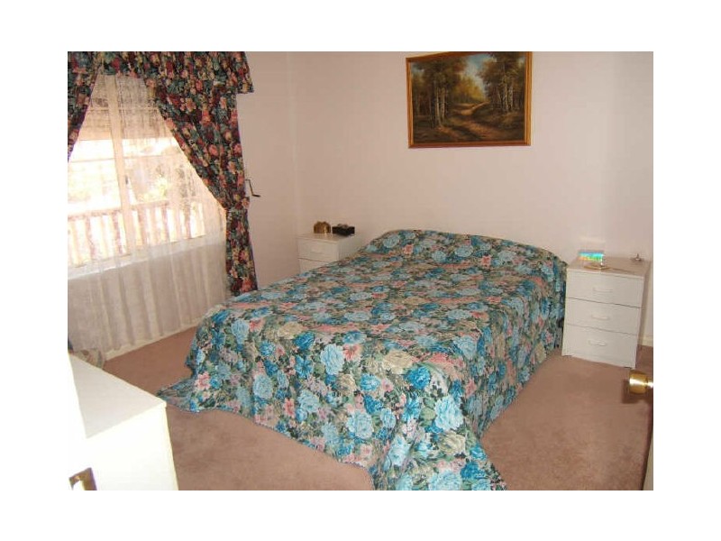 32 Regent Gardens Drive, Oakden SA 5086