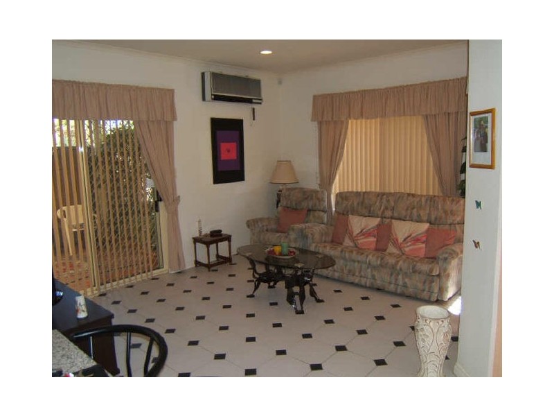 32 Regent Gardens Drive, Oakden SA 5086