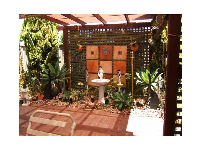 32 Regent Gardens Drive, Oakden SA 5086