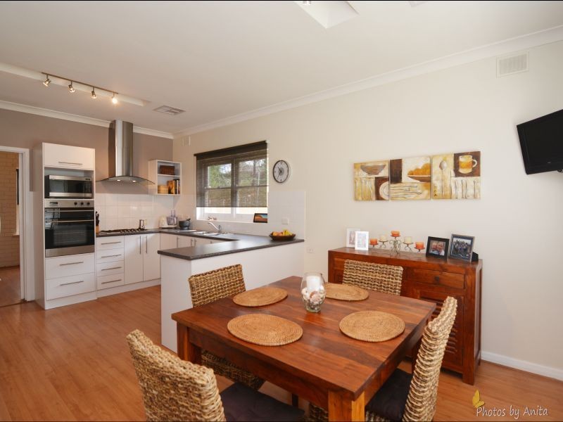 156 Brougham Drive, Valley View SA 5093