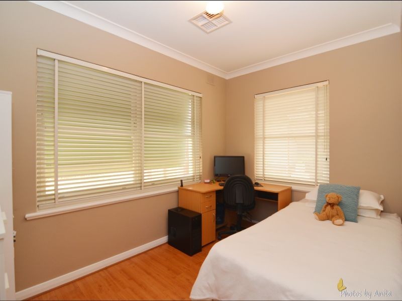 156 Brougham Drive, Valley View SA 5093