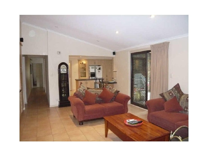 6 Bowman Court, Redwood Park SA 5097
