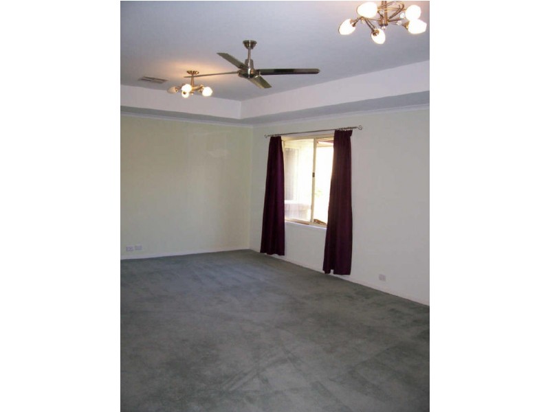 5 Parkway Avenue, Walkley Heights SA 5098