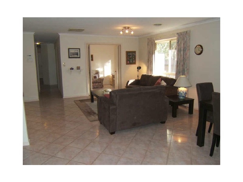 2 Bristol Terrace, Oakden SA 5086