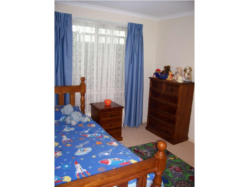 32 Saddle Crescent, Walkley Heights SA 5098