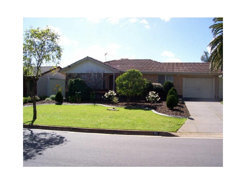 32 Balmoral Road, Salisbury East SA 5109