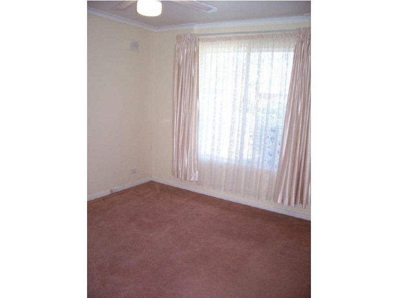 32 Balmoral Road, Salisbury East SA 5109