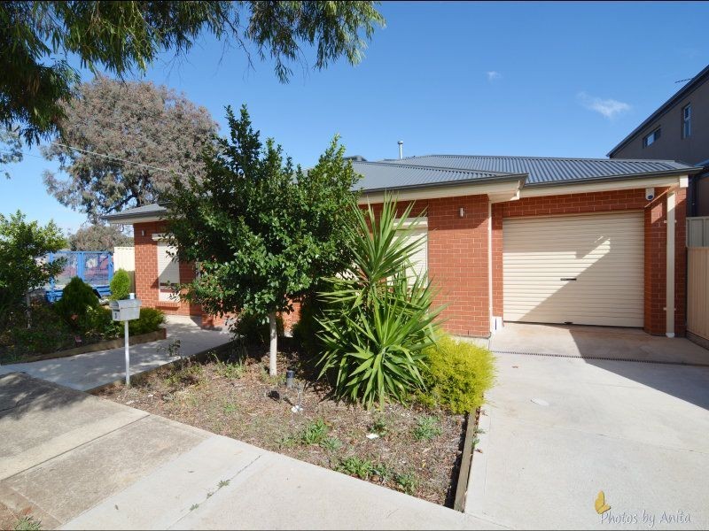 1 VICAR STREET, Gilles Plains SA 5086