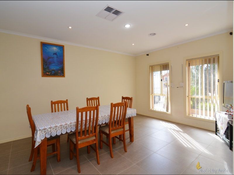 1 VICAR STREET, Gilles Plains SA 5086