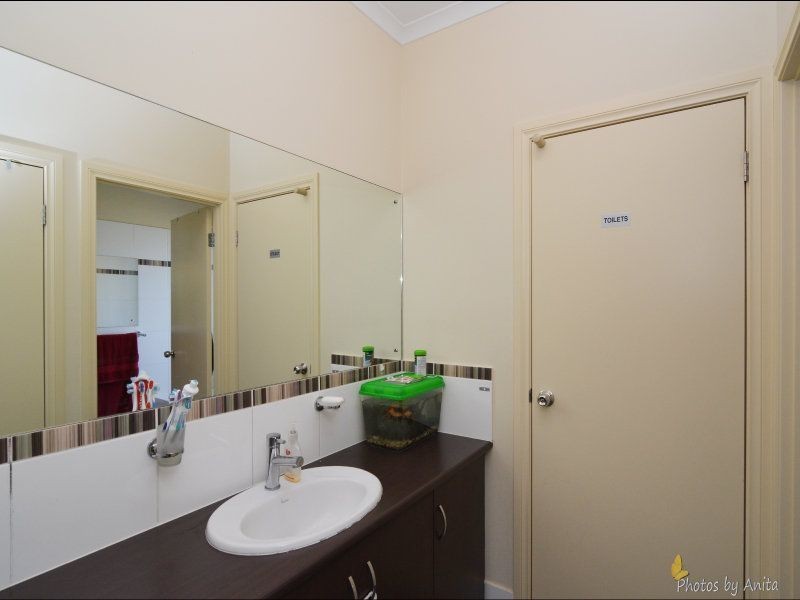 1 VICAR STREET, Gilles Plains SA 5086