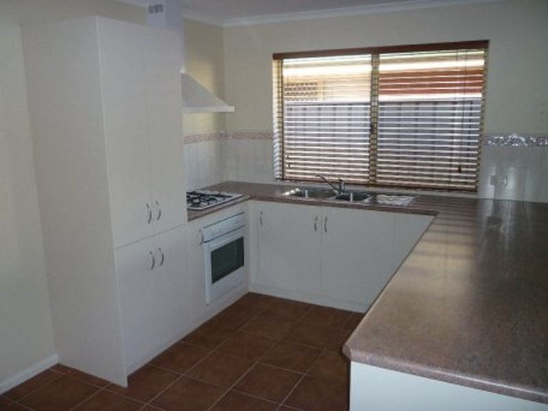 14 Dovecote Street, Oakden SA 5086