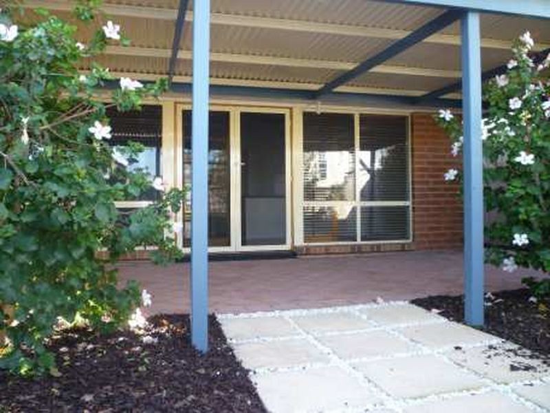 14 Dovecote Street, Oakden SA 5086