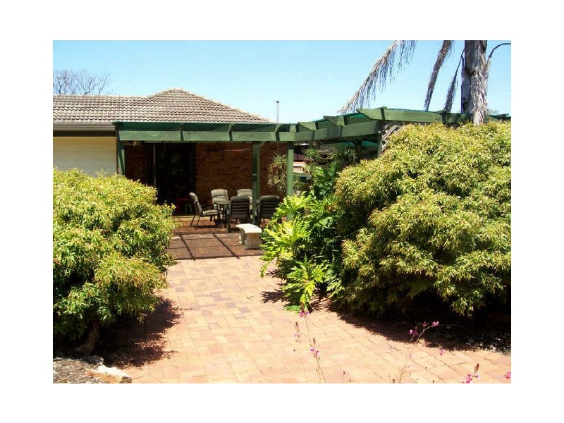 2 Nepal Road, Valley View SA 5093