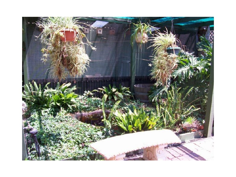 2 Nepal Road, Valley View SA 5093