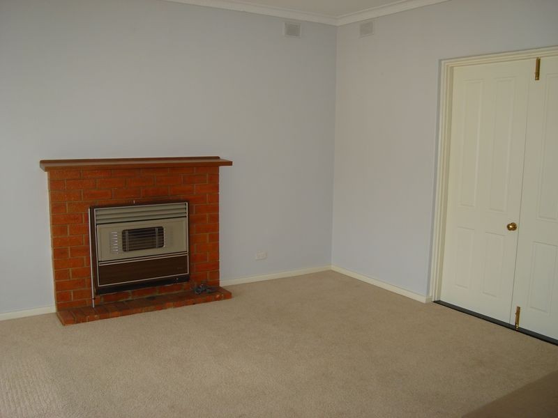 19 Morris Drive, Valley View SA 5093