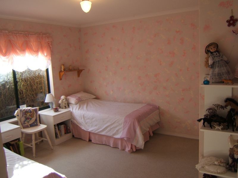 7 Craigside Court, Oakden SA 5086