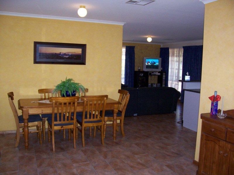 6 Dene Street, Walkley Heights SA 5098