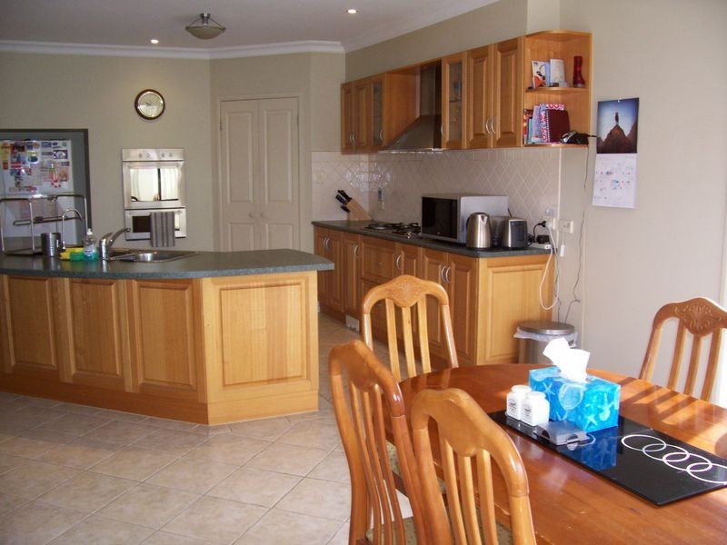 31 Linear Crescent, Walkley Heights SA 5098