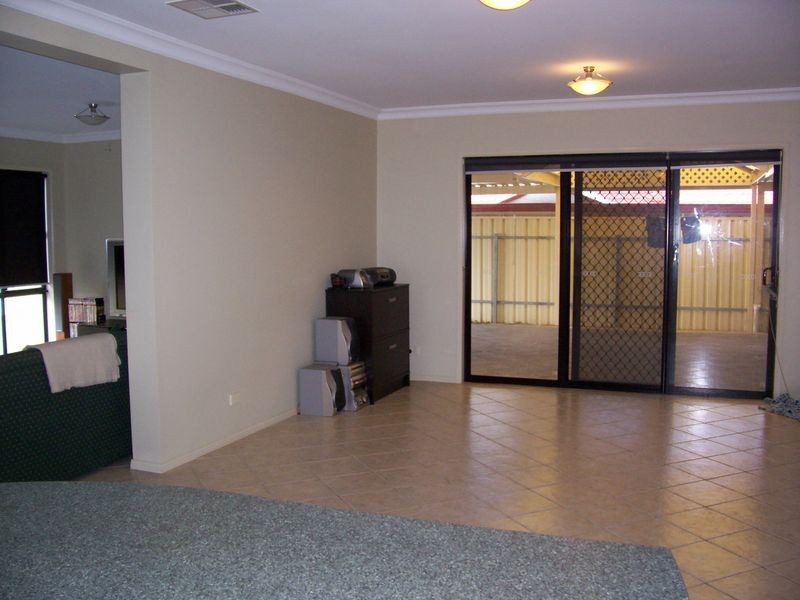 31 Linear Crescent, Walkley Heights SA 5098