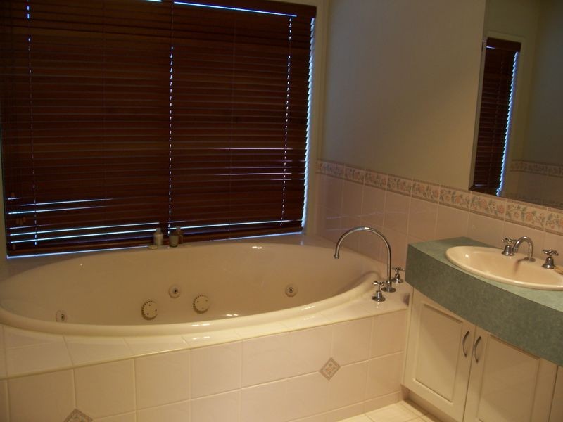 31 Linear Crescent, Walkley Heights SA 5098