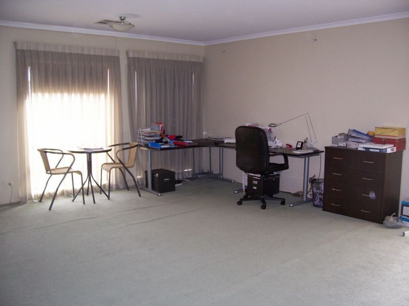 31 Linear Crescent, Walkley Heights SA 5098