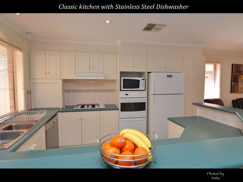 23 Woodland Drive, Oakden SA 5086