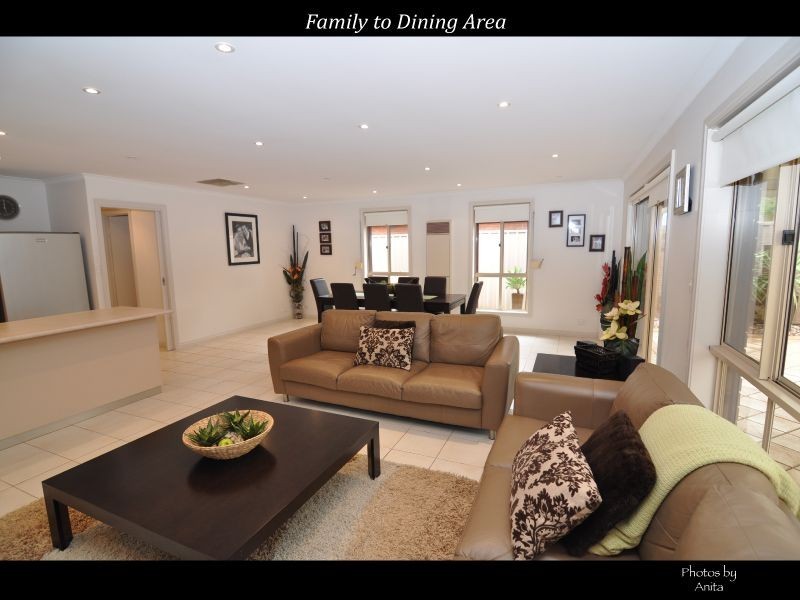 42 Lynton Avenue, Gilles Plains SA 5086