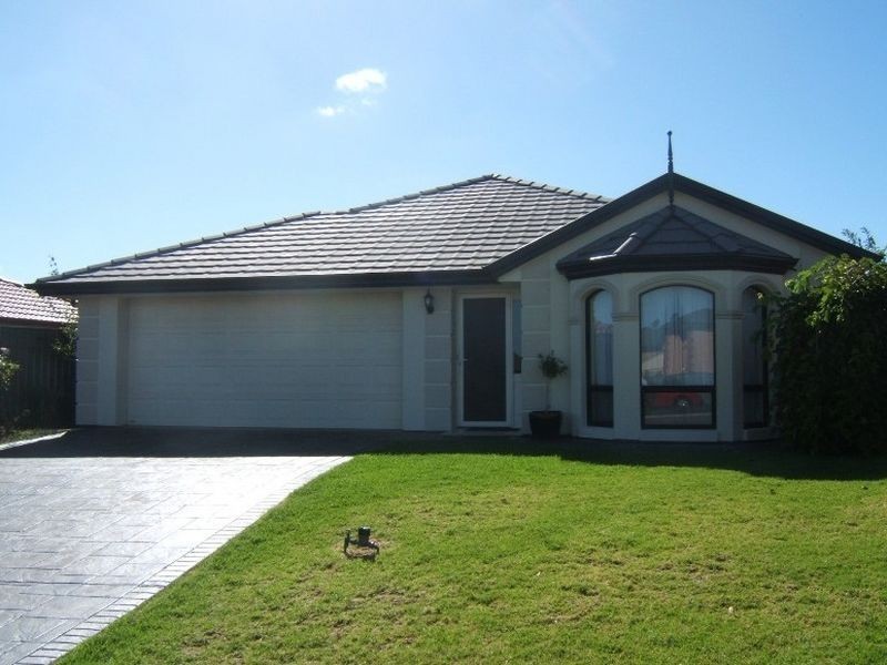 14 Hughes Court, Walkley Heights SA 5098