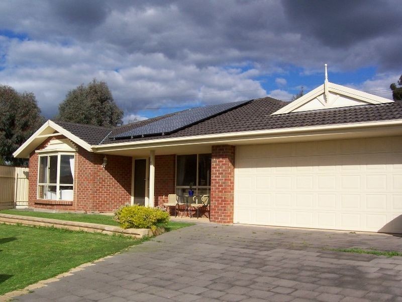 1 Parkway Avenue, Walkley Heights SA 5098