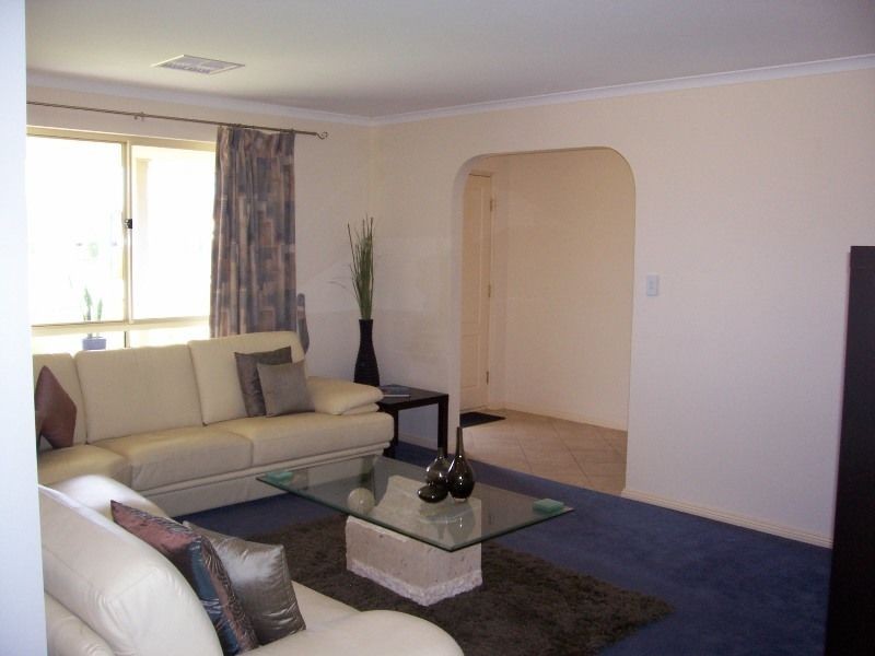 1 Parkway Avenue, Walkley Heights SA 5098