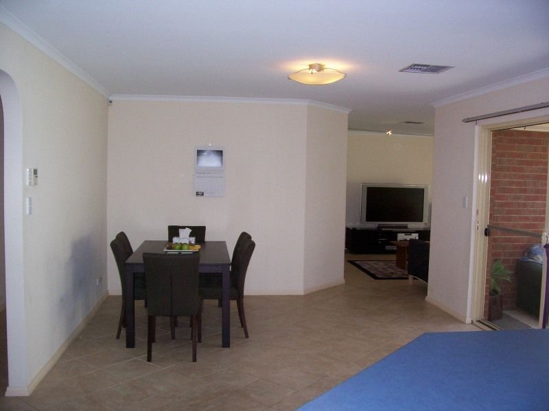 1 Parkway Avenue, Walkley Heights SA 5098