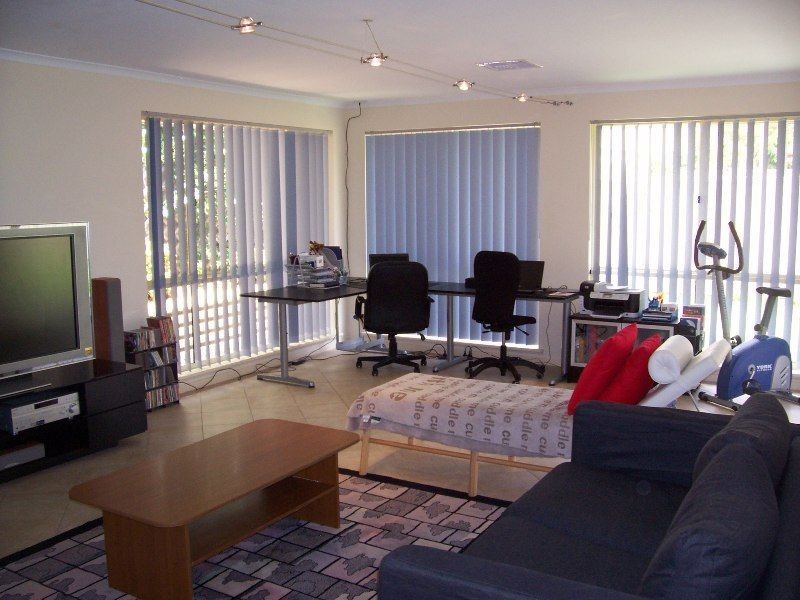 1 Parkway Avenue, Walkley Heights SA 5098