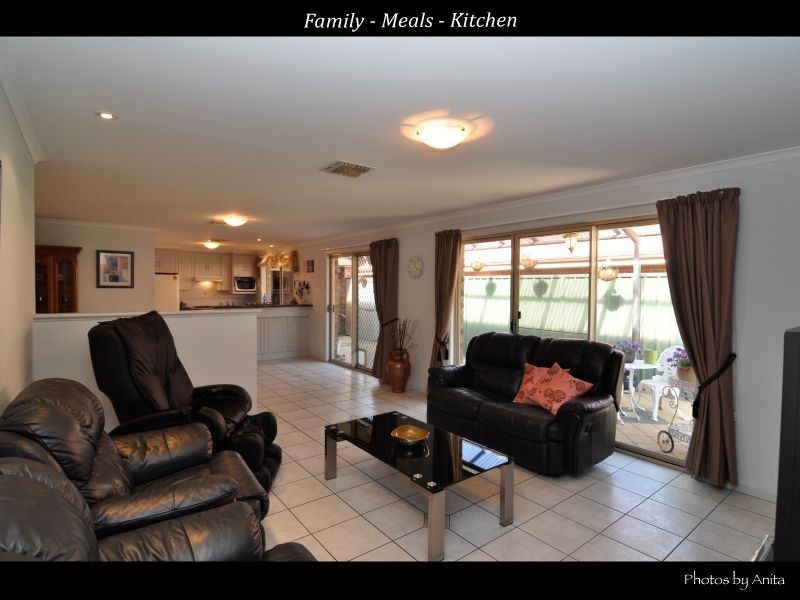 6 Barley Crescent, Walkley Heights SA 5098