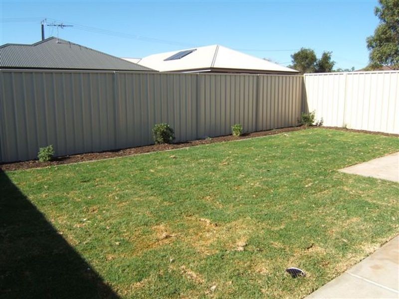 7 ANTONIO AVENUE, Munno Para West SA 5115