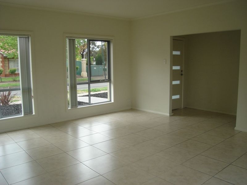 55 Bristol Terrace, Hillcrest SA 5086