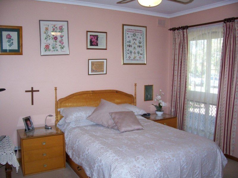 15 Scullin Crescent, Hope Valley SA 5090