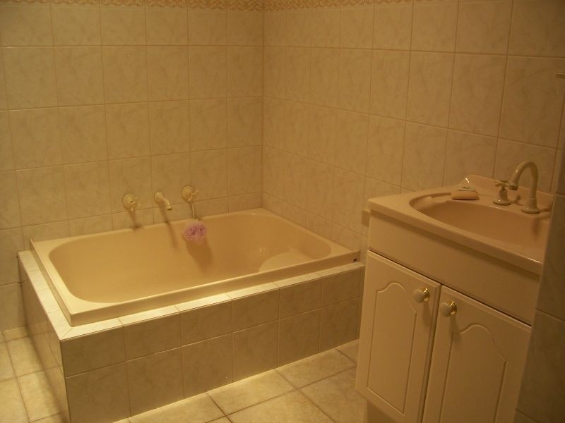 15 Scullin Crescent, Hope Valley SA 5090