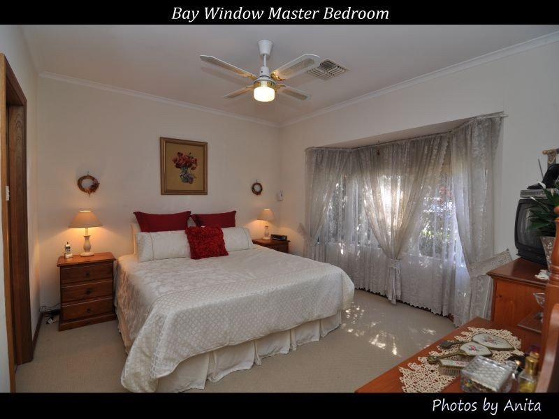 11 Ross Street, Clearview SA 5085