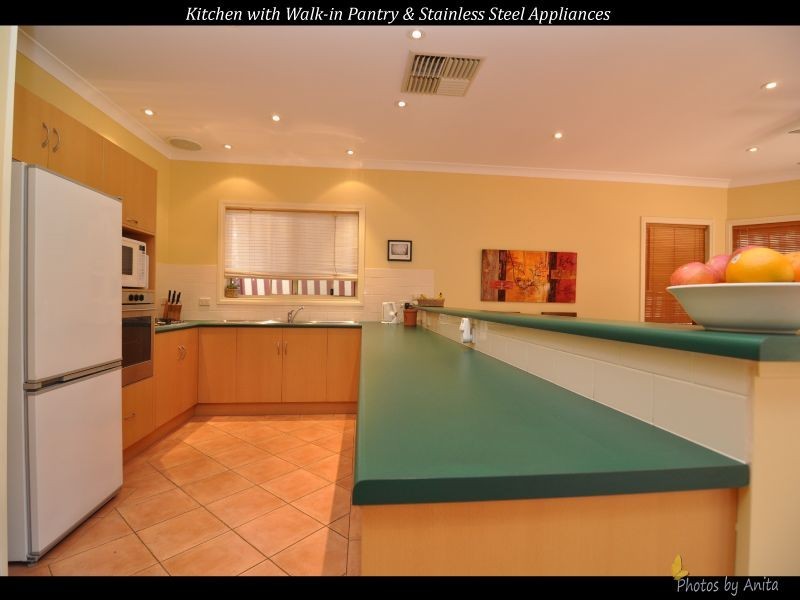 4 Conservatory Circuit, Oakden SA 5086