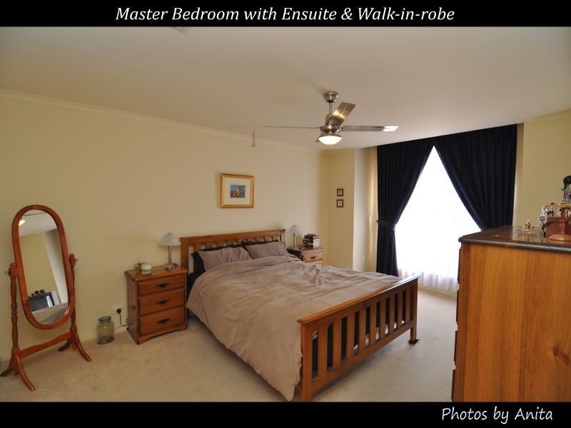 37 Parkview Drive, Oakden SA 5086