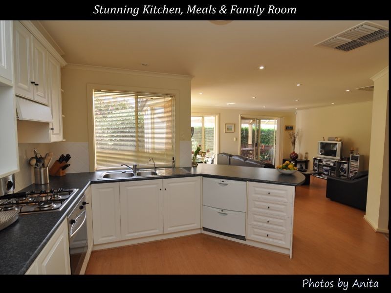 37 Parkview Drive, Oakden SA 5086
