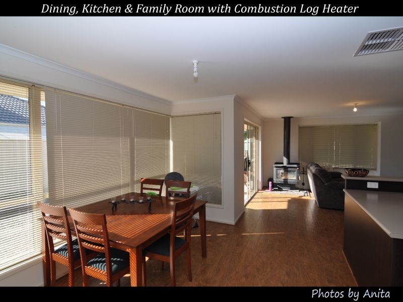 8 Vine Parade, Munno Para West SA 5115