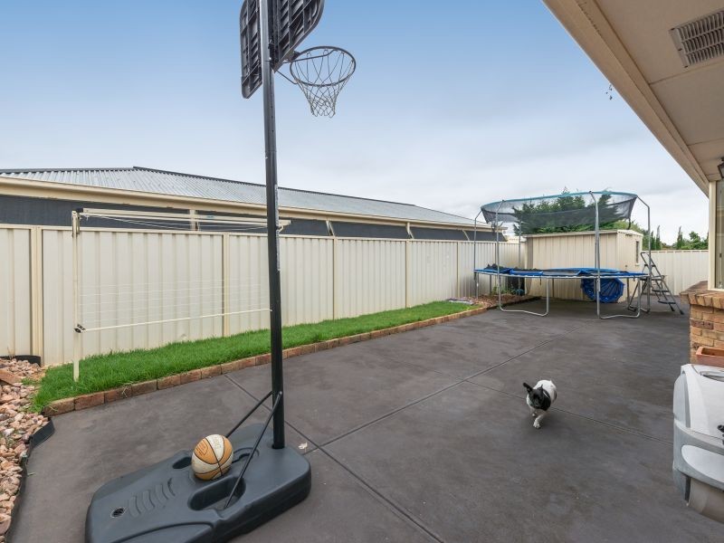 6 Sunset Circuit, Walkley Heights SA 5098