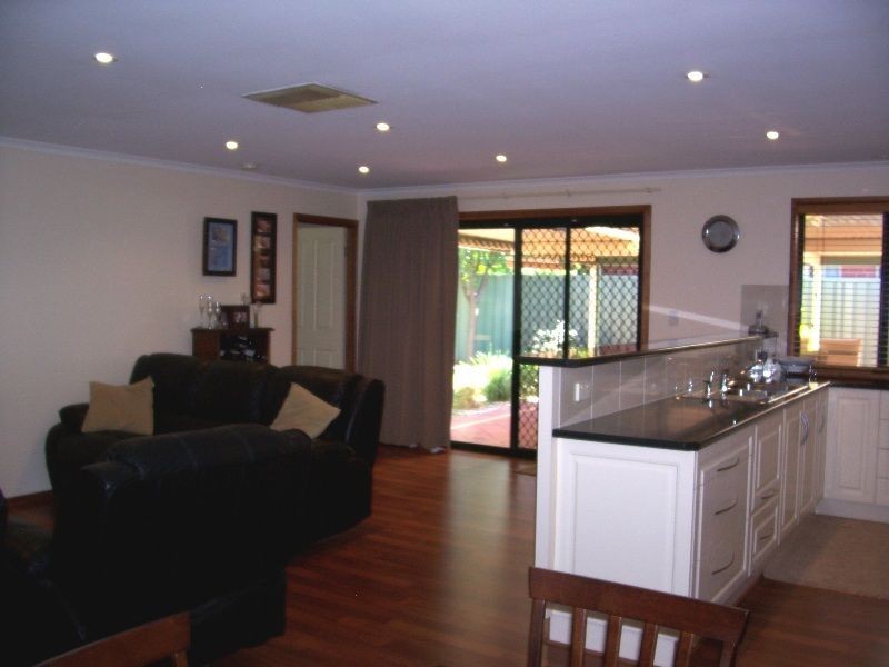 7 Dene Street, Walkley Heights SA 5098