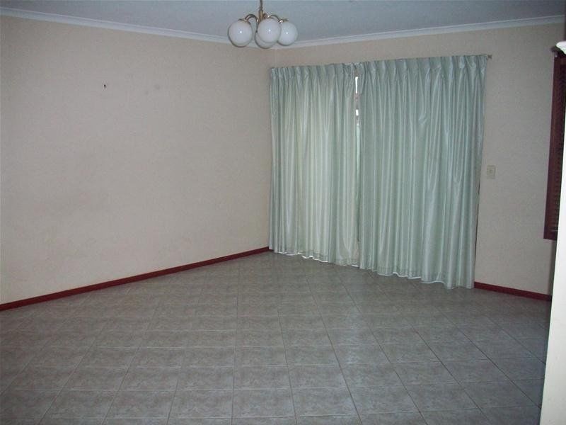 15 Holmeswood Court, Para Hills West SA 5096